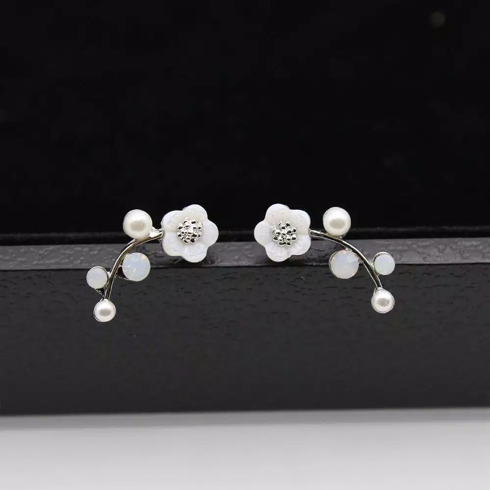 Anting Korean Style Motif Bunga Daisy