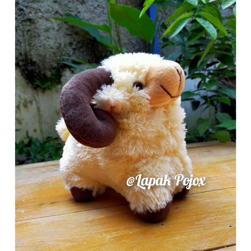 Boneka Domba Tanduk Murah size S
