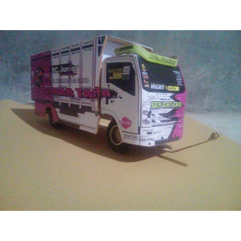 mobil miniatur truck miniatur oleng/sekar taro RC junior