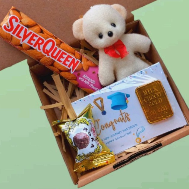 

Gift box cokelat kado hampers silverqueen kartu