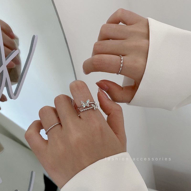 4pcs / Set Cincin Model Double Butterfly Twisted Warna Silver Untuk Wanita