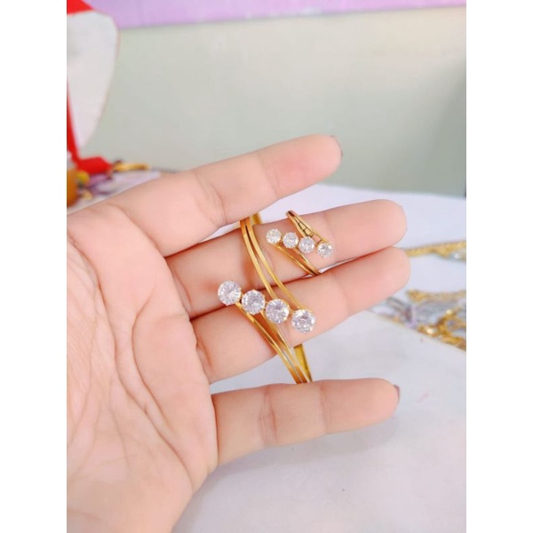 set perhiasan berlian 4