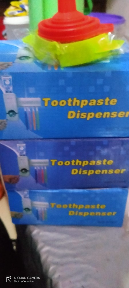 Dispenser Odol / Pasta Gigi Dan Tempat / Gantungan Sikat Gigi