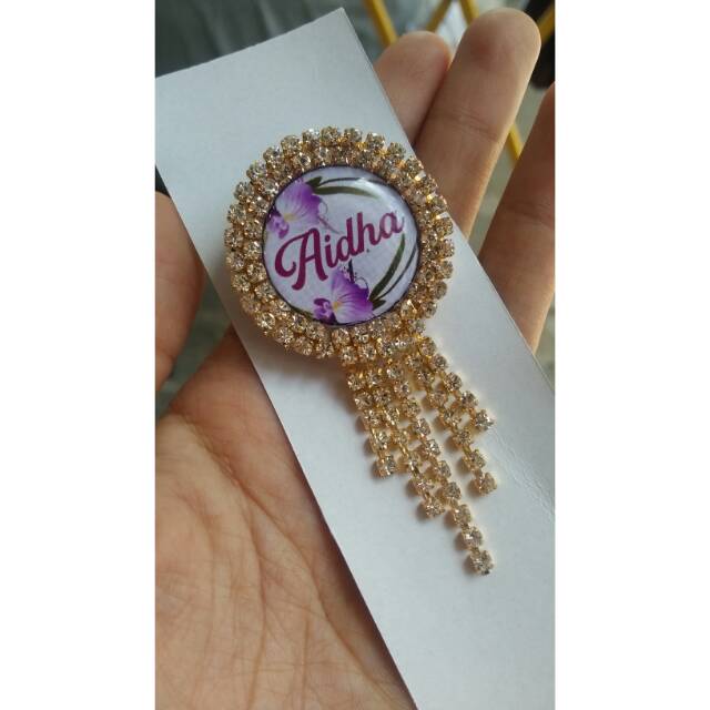 Bros custom nama pin resin