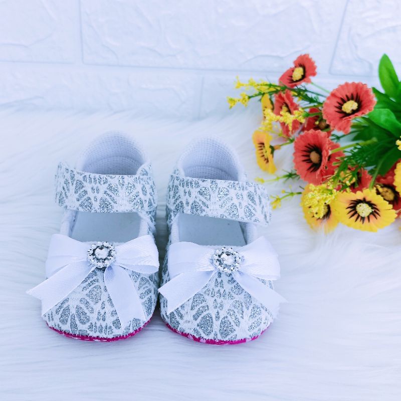 Sepatu bayi baby prewalker pesta perempuan murah