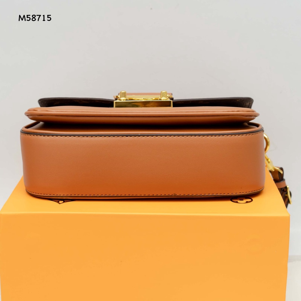 NEW SHOULDER BAG Code M58715 (WITH BOX)