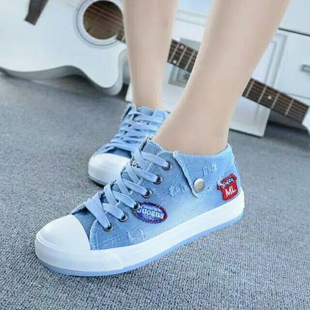 DS SEPATU WANITA JEANS ML BIRU MUDA