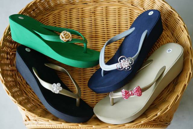 Pin Sandal Poppits