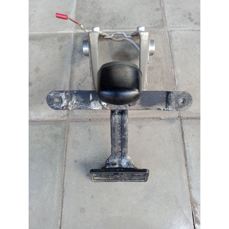 Breket Dudukan Pangkon Spakbor Selebor Sein Riting Reting Plat Nomor Belakang Bajaj Pulsar 200NS 200