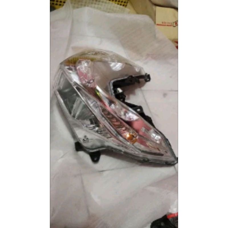 reflektor lampu depan vario 150 125 2015-2017 original