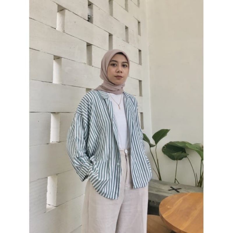 STRIPY SHIRT  / KEMEJA MOTIF SALUR WANITA RAYON  Garis