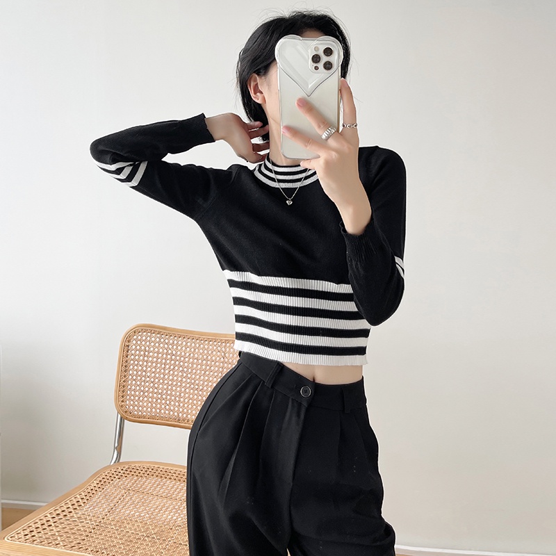 【Elegant】Minimalist Round Neck Pullovers Vintage Stripe Short Knitted Sweaters 7371