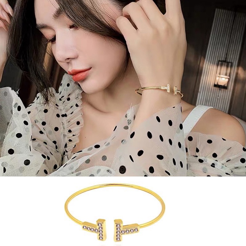 Perhiasan Gelang Warna Rose Gold Bentuk T Ganda Aksen Berlian Untuk Wanita