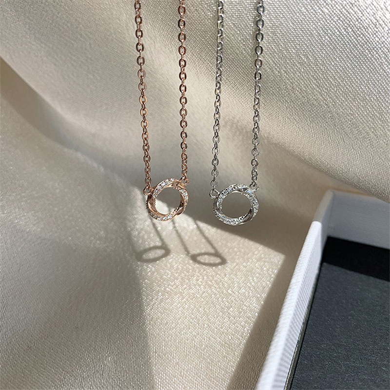 Kalung Rantai Emas 18k Dengan Liontin Cincin Mobius Untuk Wanita