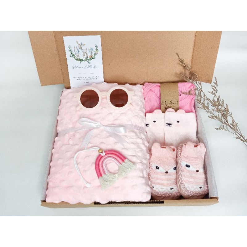 hampers bayi kado bayi selimut anak set premium selimut bayi jumper bayi sepatu bayi kacamata bayi handuk bayi by baby moonset