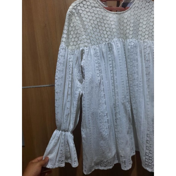 Preloved jenna & kaia Zanna top white