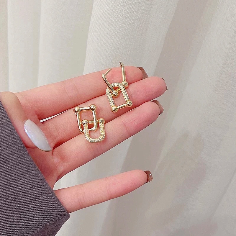 Fashion Bertatahkan Zirkon Berbentuk,U Anting-Anting,Emas Cincin Ganda Saling Geometris,Dilepas Retro Telinga Stud,Minoritas Perhiasan,Untuk Wanita