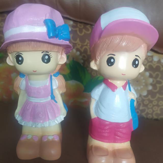 

Souvenir Patung Anak Sekolah