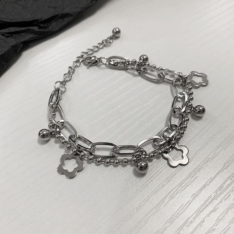 Gelang Tangan Rantai Ganda Aksen Bunga Bahan Alloy Warna Silver Untuk Wanita