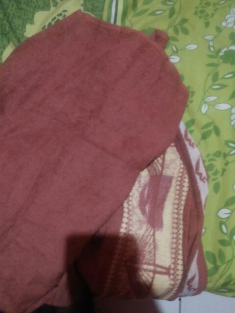 Handuk Merah Putih Polos, Nusantara Dan Chalmer Tanggung Ukuran 50x100  By Terry Palmer