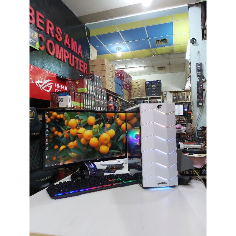 PC gaming  i7  VALORANT~ PUBG ~ GTA V ~ editing render  MONITOR full set SIAP PAKAI