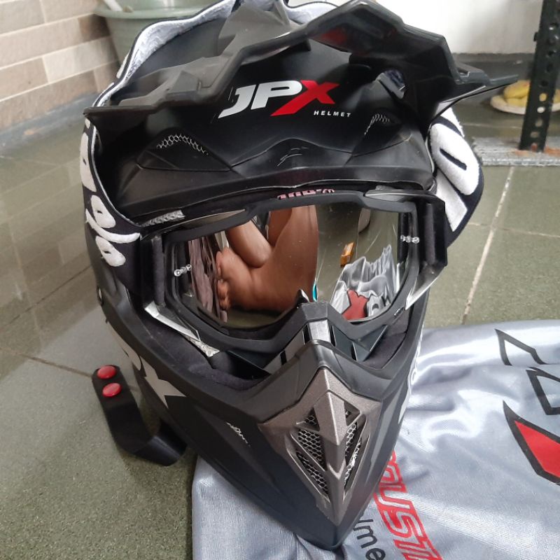Helm JPX Black Doff + Kacamata Google 100%