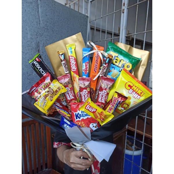 

bucketsnack/hampers/hadiah/ulangtahun/wisuda/anniversary