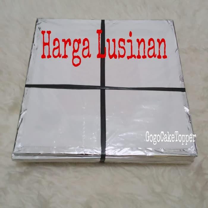 

Tatakan Kue Persegi 22 Cm - Alas Kue - Harga Lusinan/12 Pcs