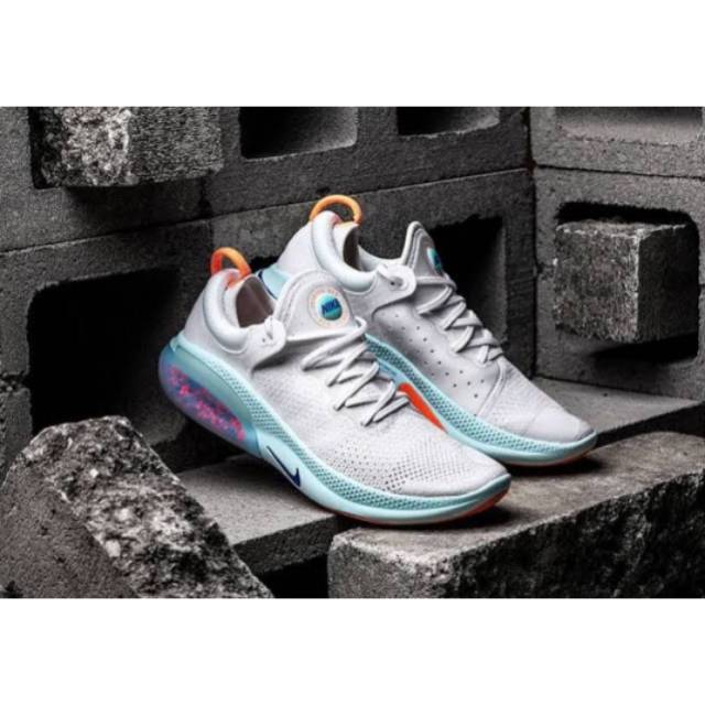 Nike joyride run flyknit white/platinum tint