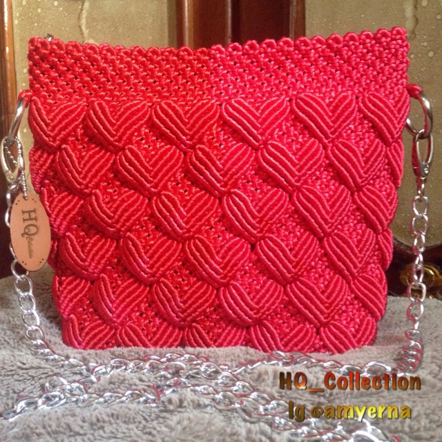 

Tas Tali Satin motif Love