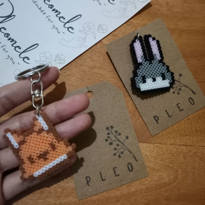 gantungan kunci hama beads serigala