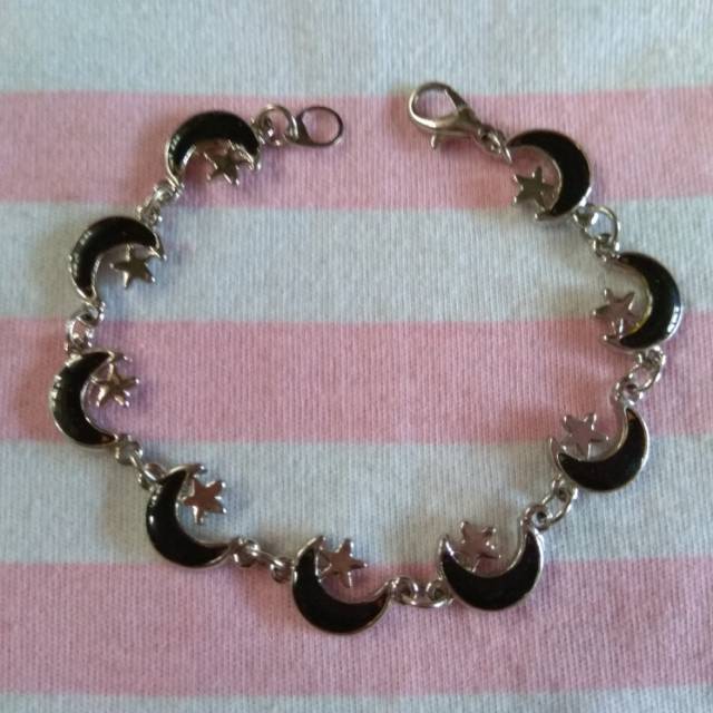 Gelang Bulan Sabit Bintang