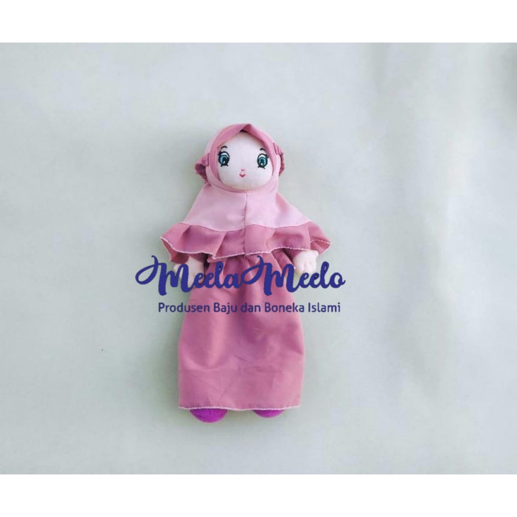 Boneka muslimah boneka mainan boneka edukasi baju dan jilbab bisa di lepas