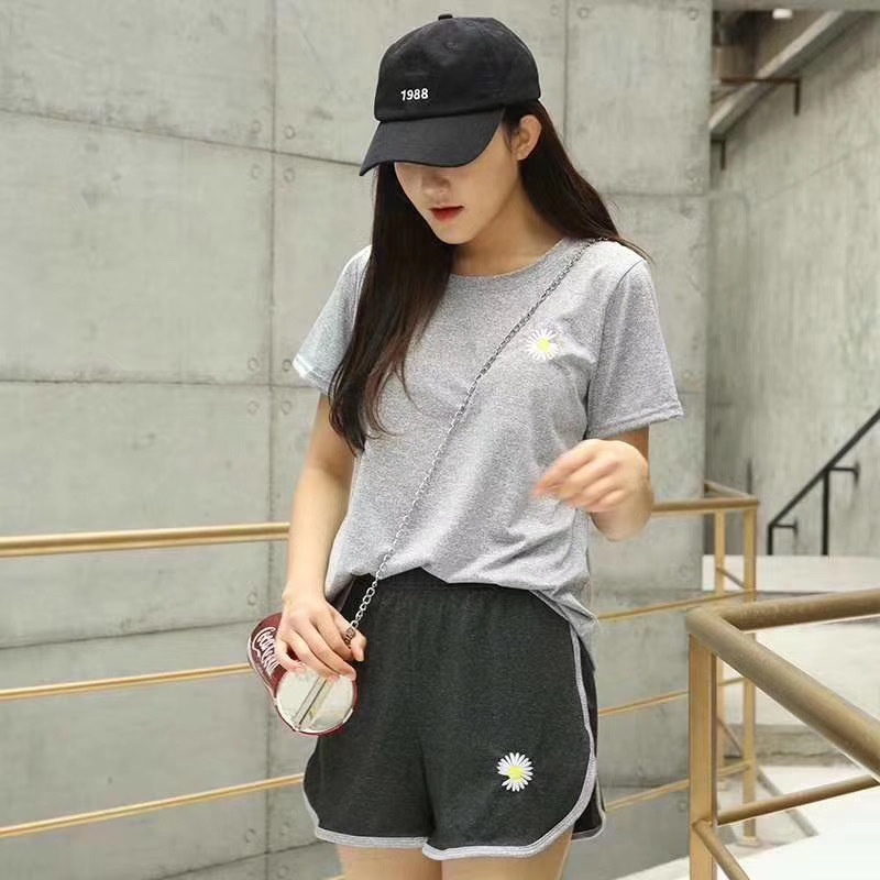 12.12 SALES!Setelan Wanita 2Pcs Gaya Korea Bunga Cetak Cepat Kering Olahraga Lengan Pendek Kaos T-shirt + Celana Pendek Yoga Kasual Set Pakaian