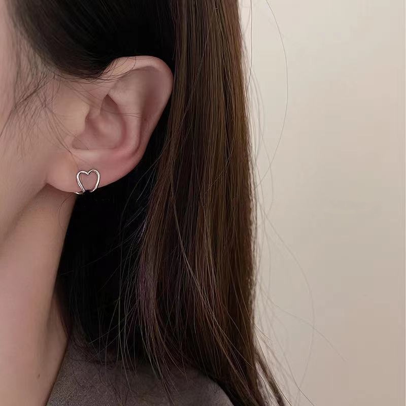 Anting Klip Tanpa Tindik Bentuk Hati Gaya Retro Korea Untuk Wanita