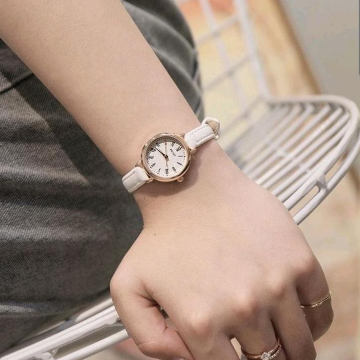Sangat Nyaman.. Jam Tangan Wanita Analog Kecil LVPAI Jam Cewe Kulit Kecil Jam Tangan Wanita Mewah Mo