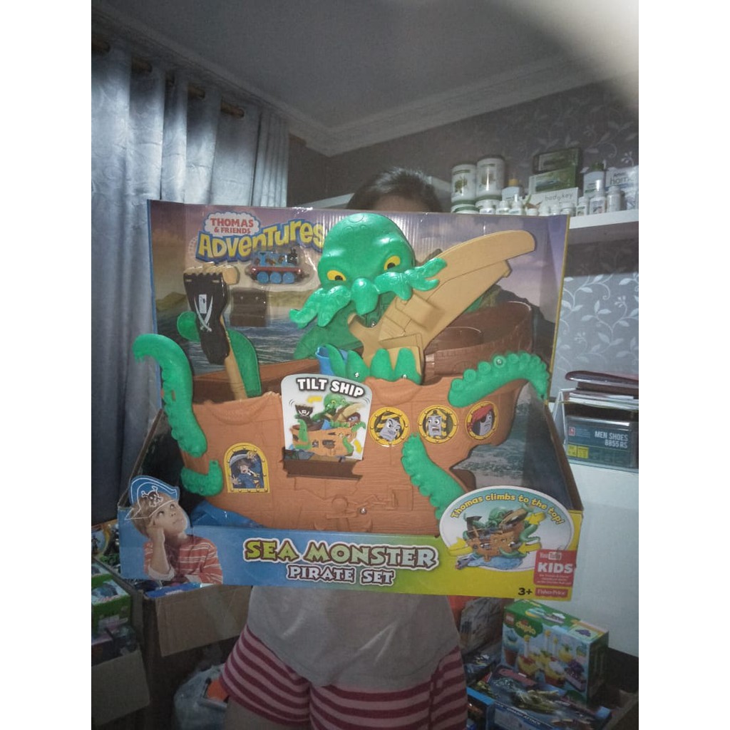 Thomas And Friends Adventures Sea Monster Pirate Set Mainan Original