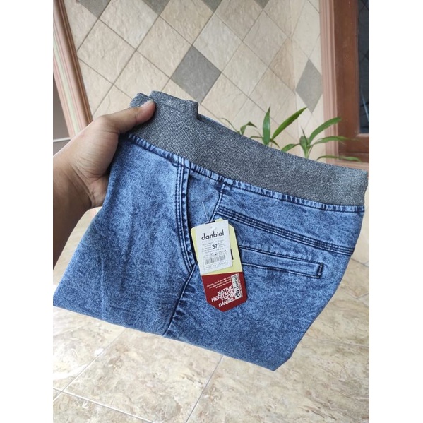 Celana Jeans Pendek Pria Premium Pinggang Karet Biru Snow Size 28 Sampai 44