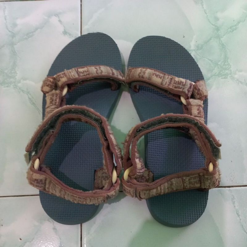 Sandal gunung teva second original