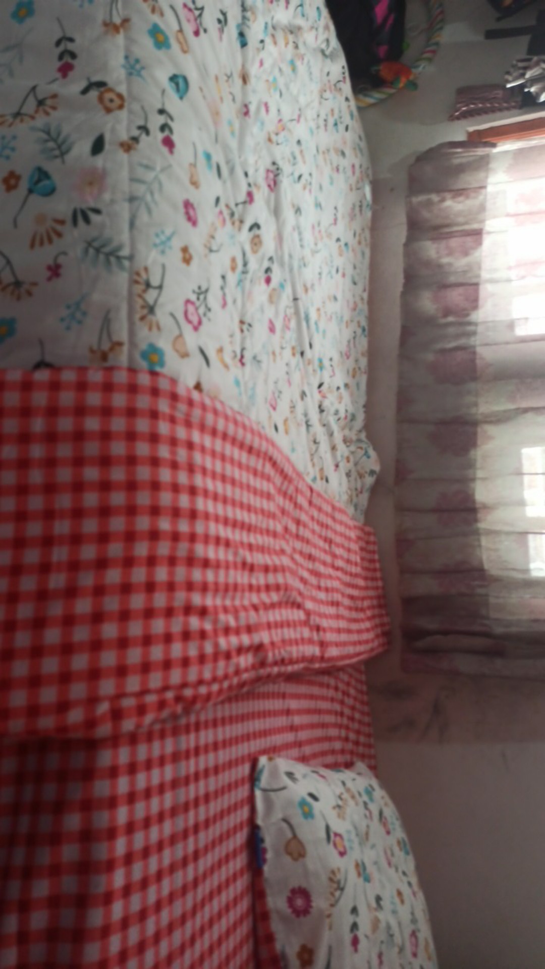 Bed Cover Ukuran Single 120 150 160 Isi Silikon 7 Oz