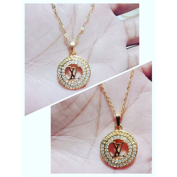 kalung titanium liontin LV cantik