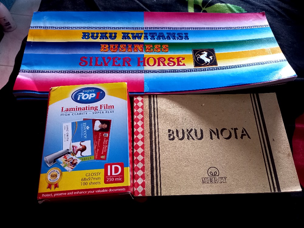 Laminating Film 250 Mikron Ktp 68 Mm X 97 Mm 250 Mikron (1 Pak = 100 Pcs)