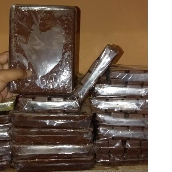 

PROMO BESAR KODE-655 (1kg) Coklat Lebur kombinasi SILVERQUEEN & DELFI TAKE IT/ Coklat Kiloan/ Coklat