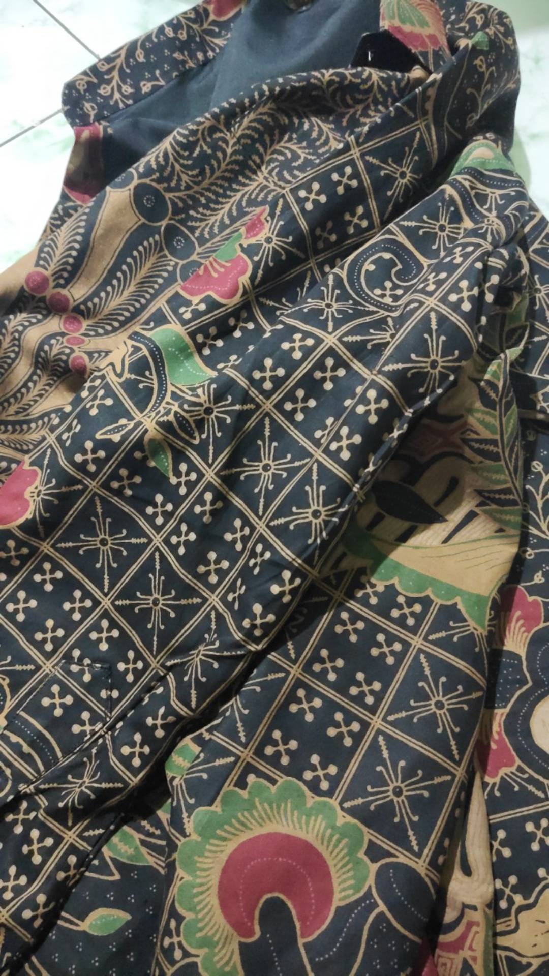 Kemeja Batik Prabu Pria Menuk Ndolop Lapis Furing Batik Solo