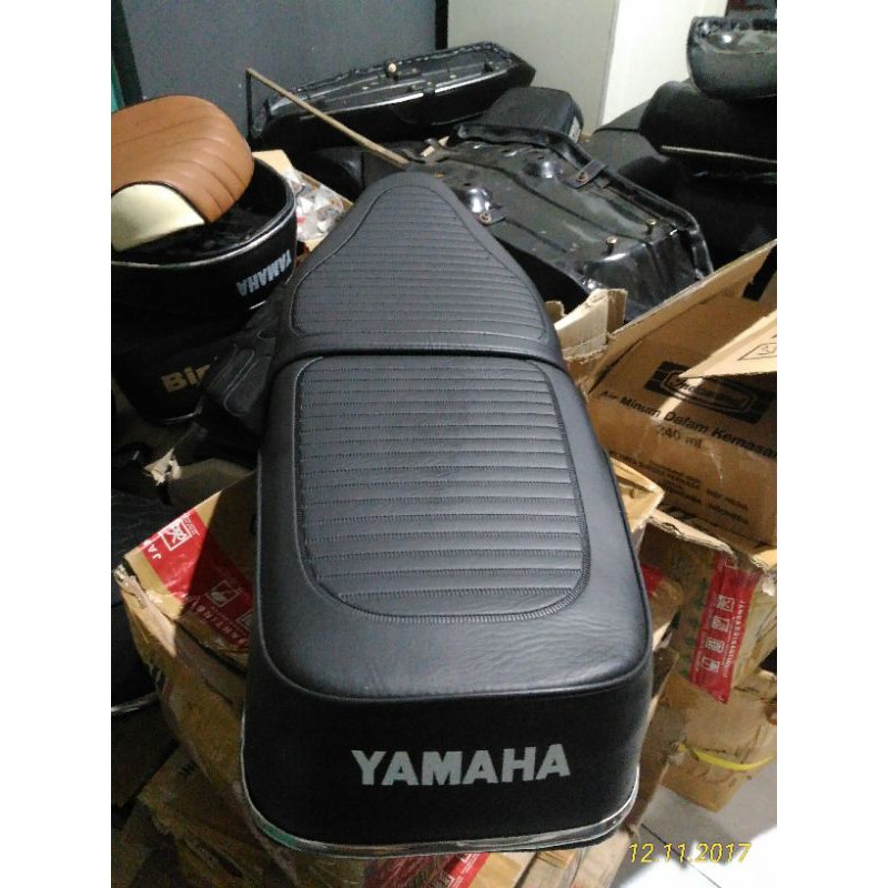 Jok Yamaha V75
