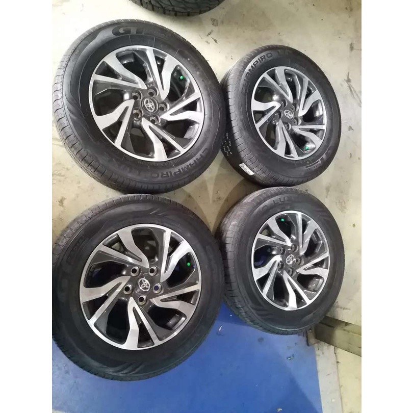 Velg Mobil Bekas Oem Inova Reborn Facelift Ring 16 pcd 5×114.3 + Ban Gt Radial 205 65 r16