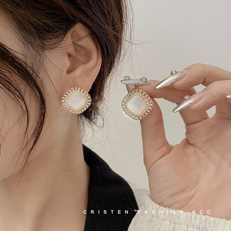 2023fashion Baru Anting Pejantan Wanita Korea Berlian Anting Pejantan Mutiara