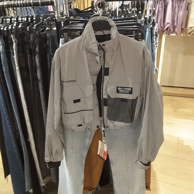 BERSHKA ORI ASLI SALE 80% FREE JASTIP Hoodie Jaket WATER RESISTANT WATER PROOF GARANSI TERMURAH