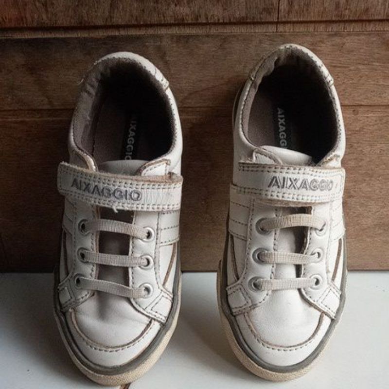 preloved sepatu anak Aixaggio kulit
