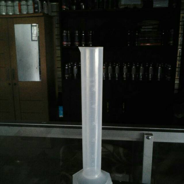 Gelas ukur plastik 50ml